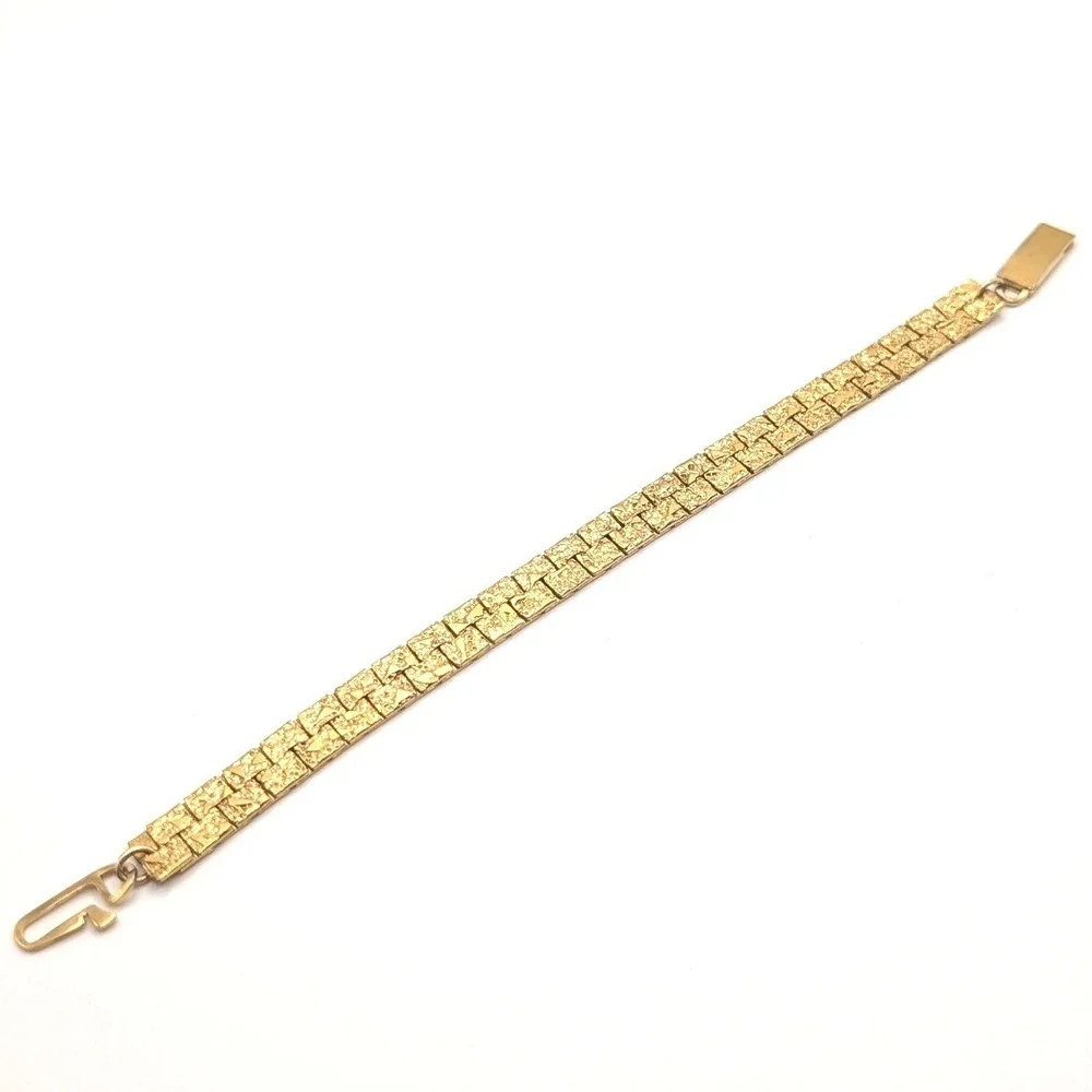 Vintage Unsigned Gold Tone Textured Link Bracelet Nugget Bark Style 6.75